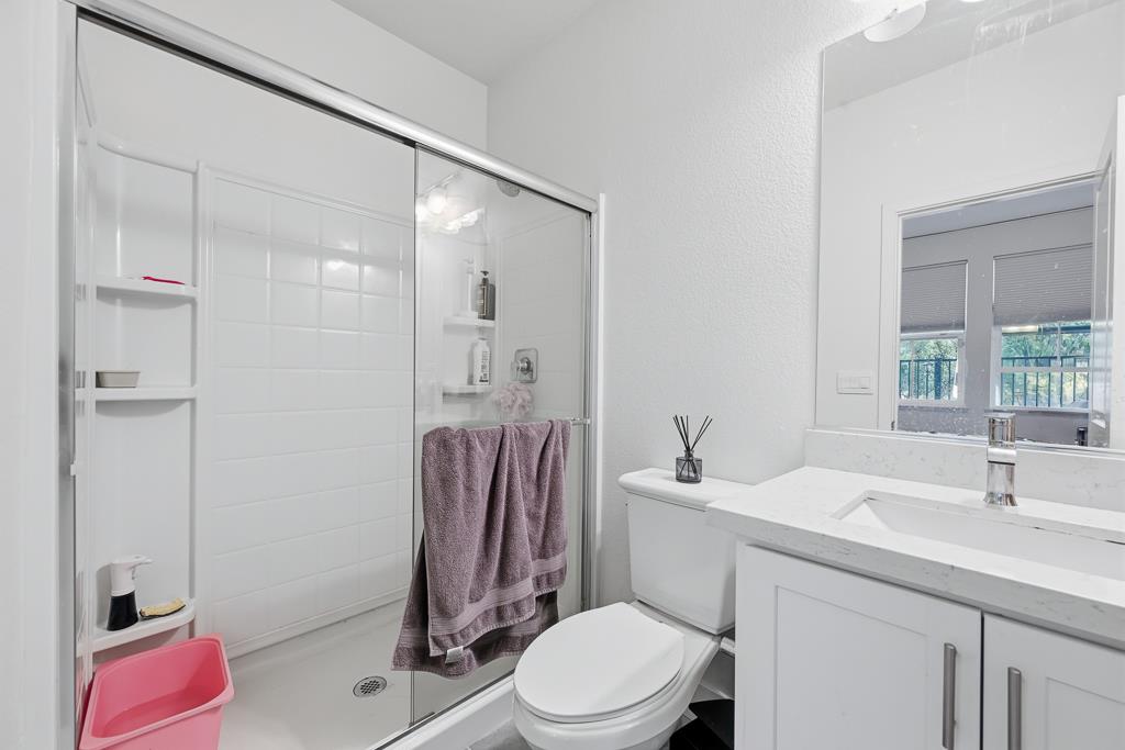 Detail Gallery Image 36 of 62 For 28983 Ashwell Ave, Hayward,  CA 94544 - 4 Beds | 3/1 Baths