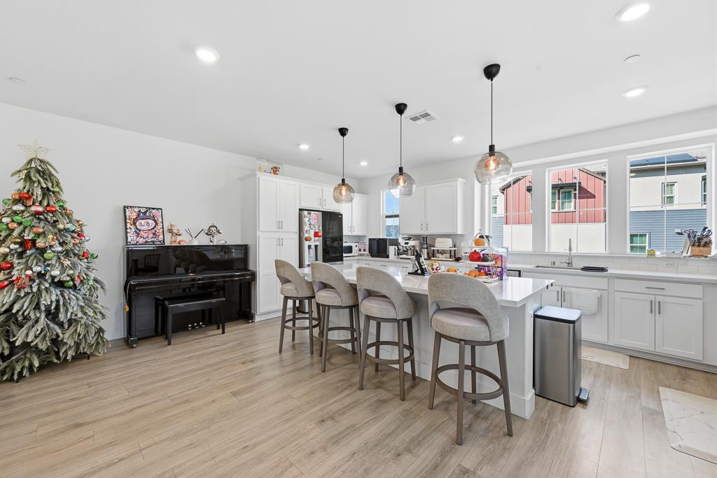 Detail Gallery Image 42 of 62 For 28983 Ashwell Ave, Hayward,  CA 94544 - 4 Beds | 3/1 Baths