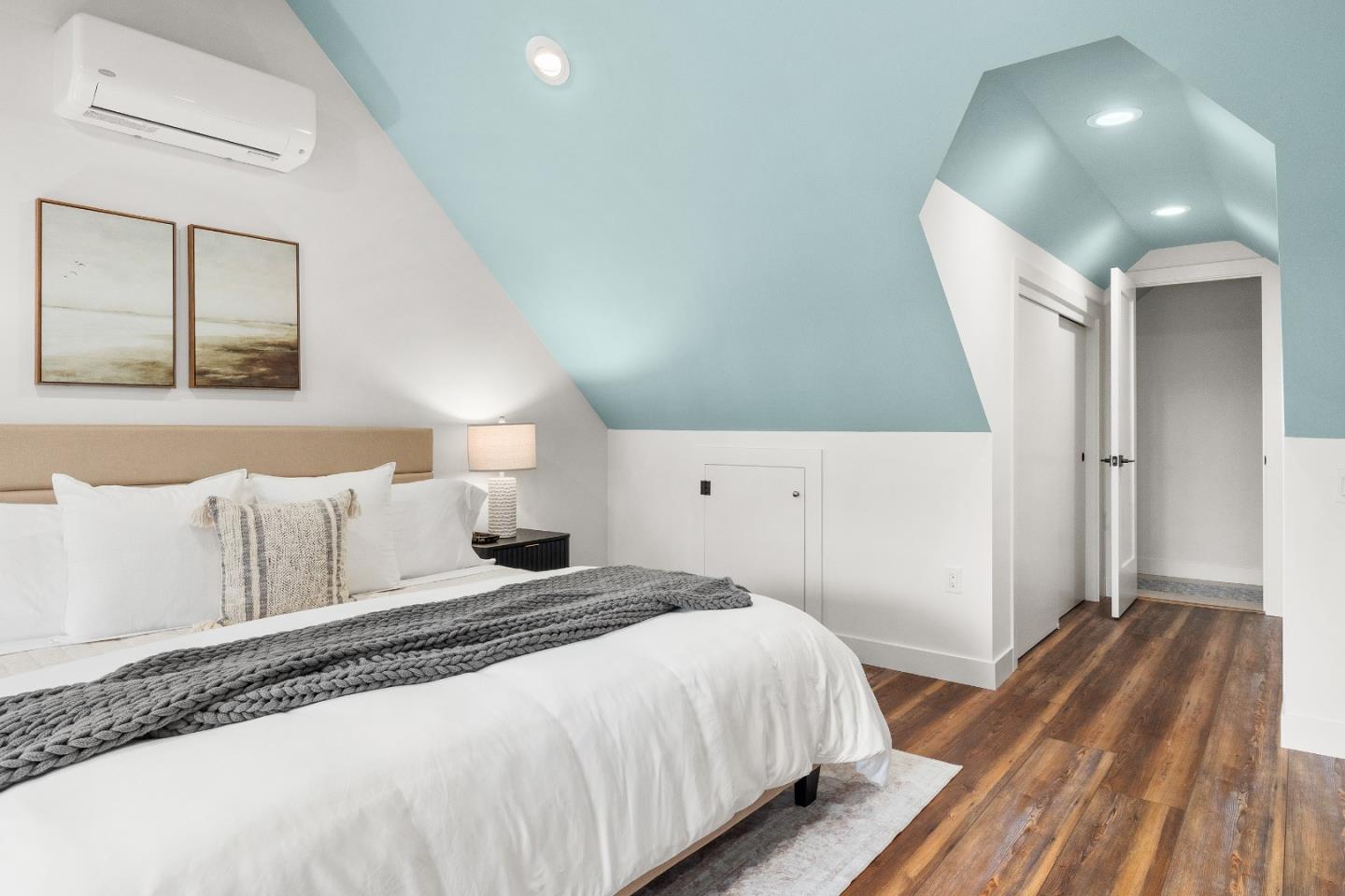 Detail Gallery Image 12 of 45 For 526 S Branciforte Ave, Santa Cruz,  CA 95062 - 4 Beds | 2/1 Baths