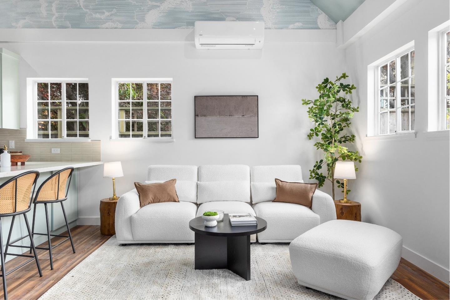 Detail Gallery Image 2 of 45 For 526 S Branciforte Ave, Santa Cruz,  CA 95062 - 4 Beds | 2/1 Baths