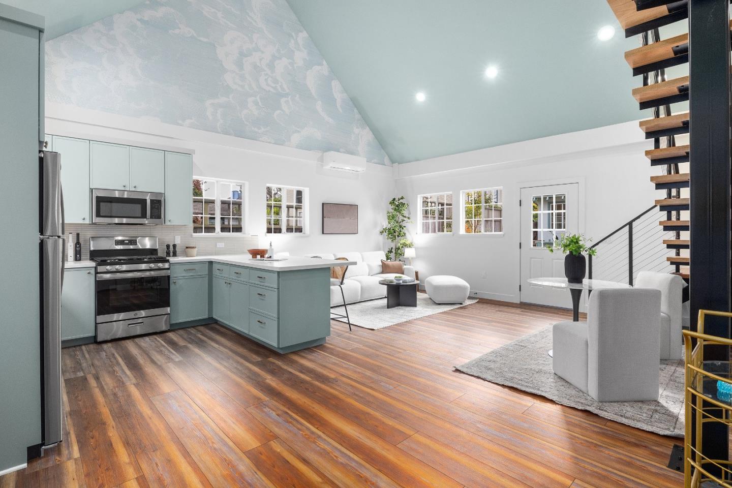 Detail Gallery Image 7 of 45 For 526 S Branciforte Ave, Santa Cruz,  CA 95062 - 4 Beds | 2/1 Baths