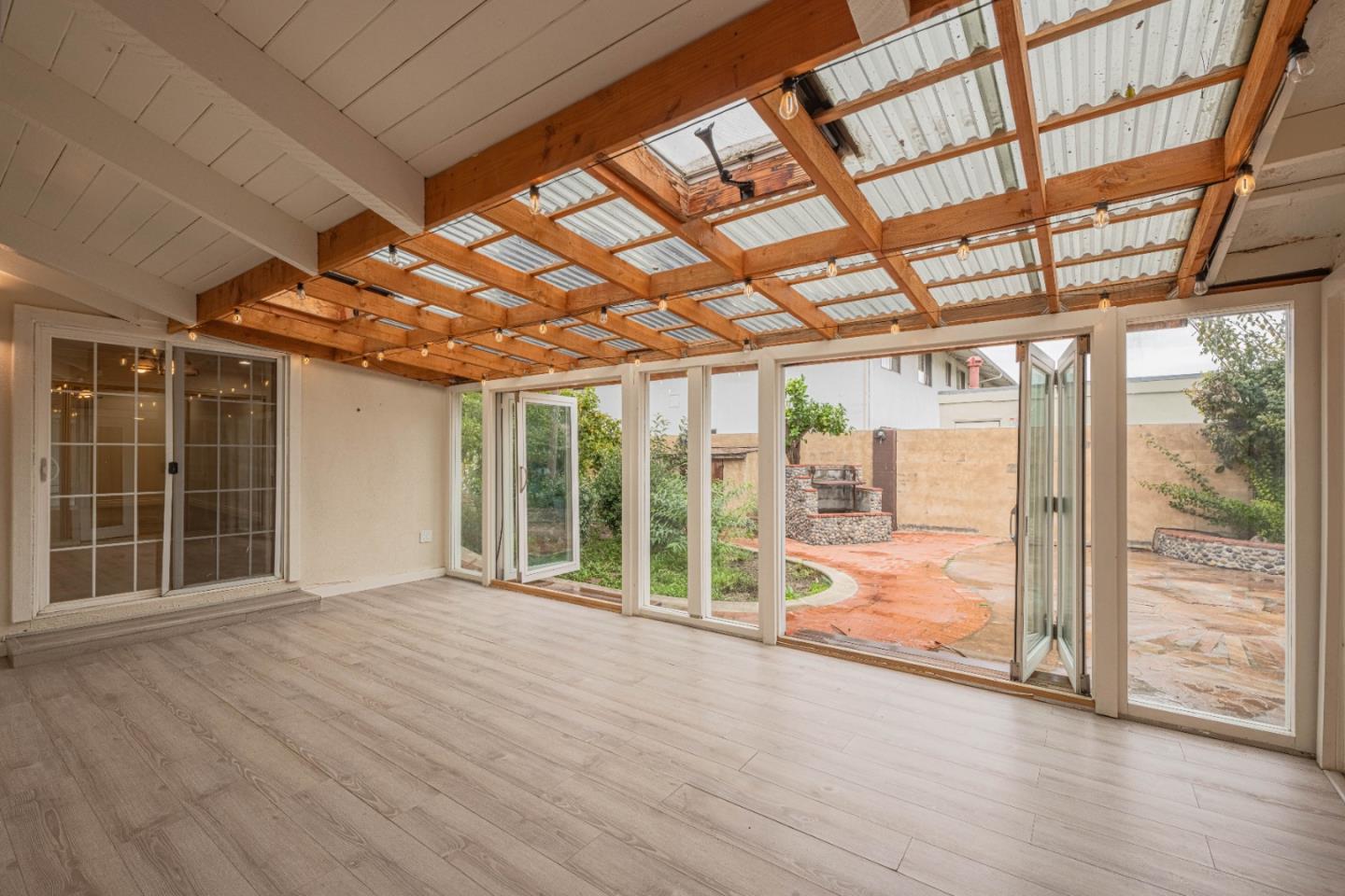 Detail Gallery Image 18 of 39 For 119 San Jose St, Salinas,  CA 93901 - 3 Beds | 2/1 Baths