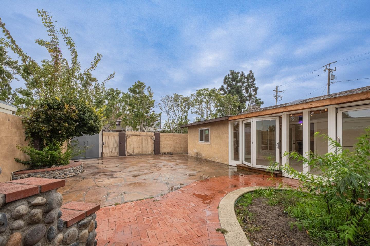 Detail Gallery Image 21 of 39 For 119 San Jose St, Salinas,  CA 93901 - 3 Beds | 2/1 Baths