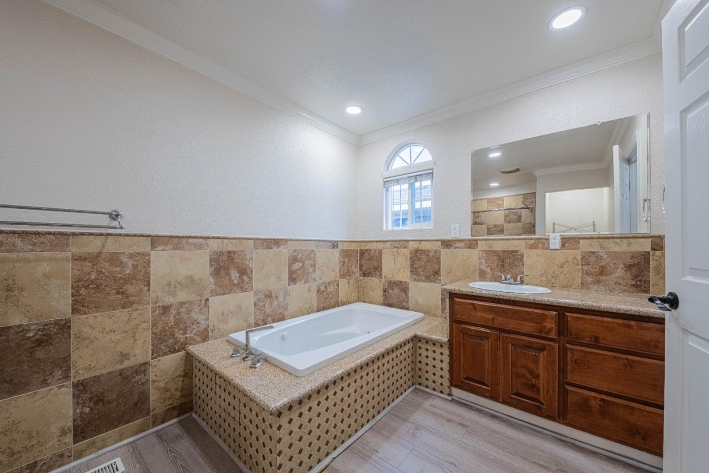 Detail Gallery Image 26 of 39 For 119 San Jose St, Salinas,  CA 93901 - 3 Beds | 2/1 Baths