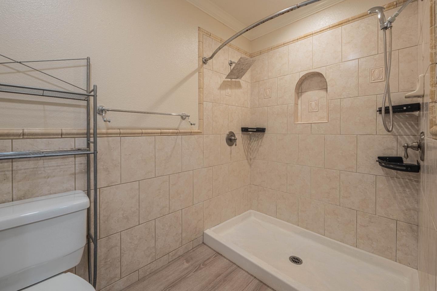 Detail Gallery Image 32 of 39 For 119 San Jose St, Salinas,  CA 93901 - 3 Beds | 2/1 Baths