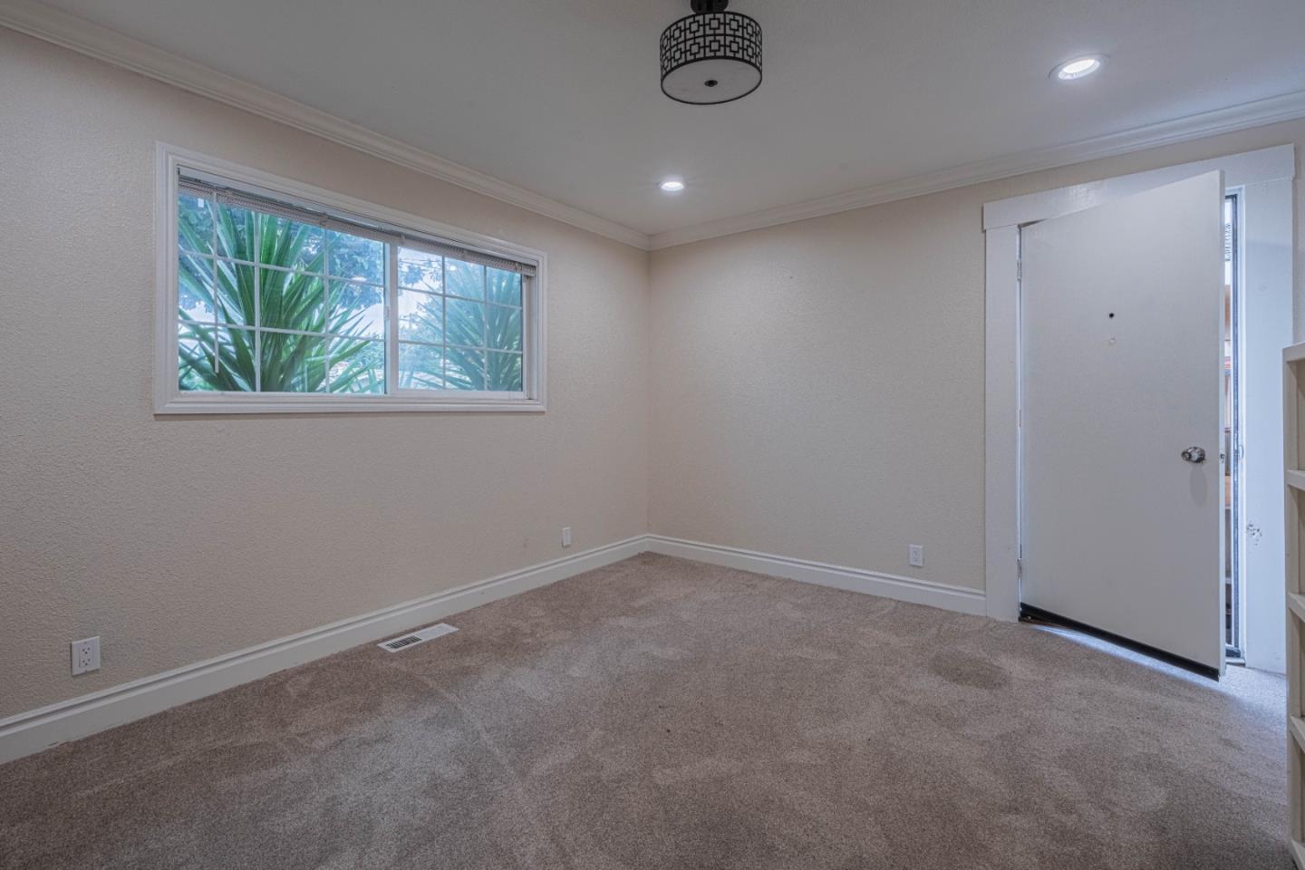Detail Gallery Image 34 of 39 For 119 San Jose St, Salinas,  CA 93901 - 3 Beds | 2/1 Baths