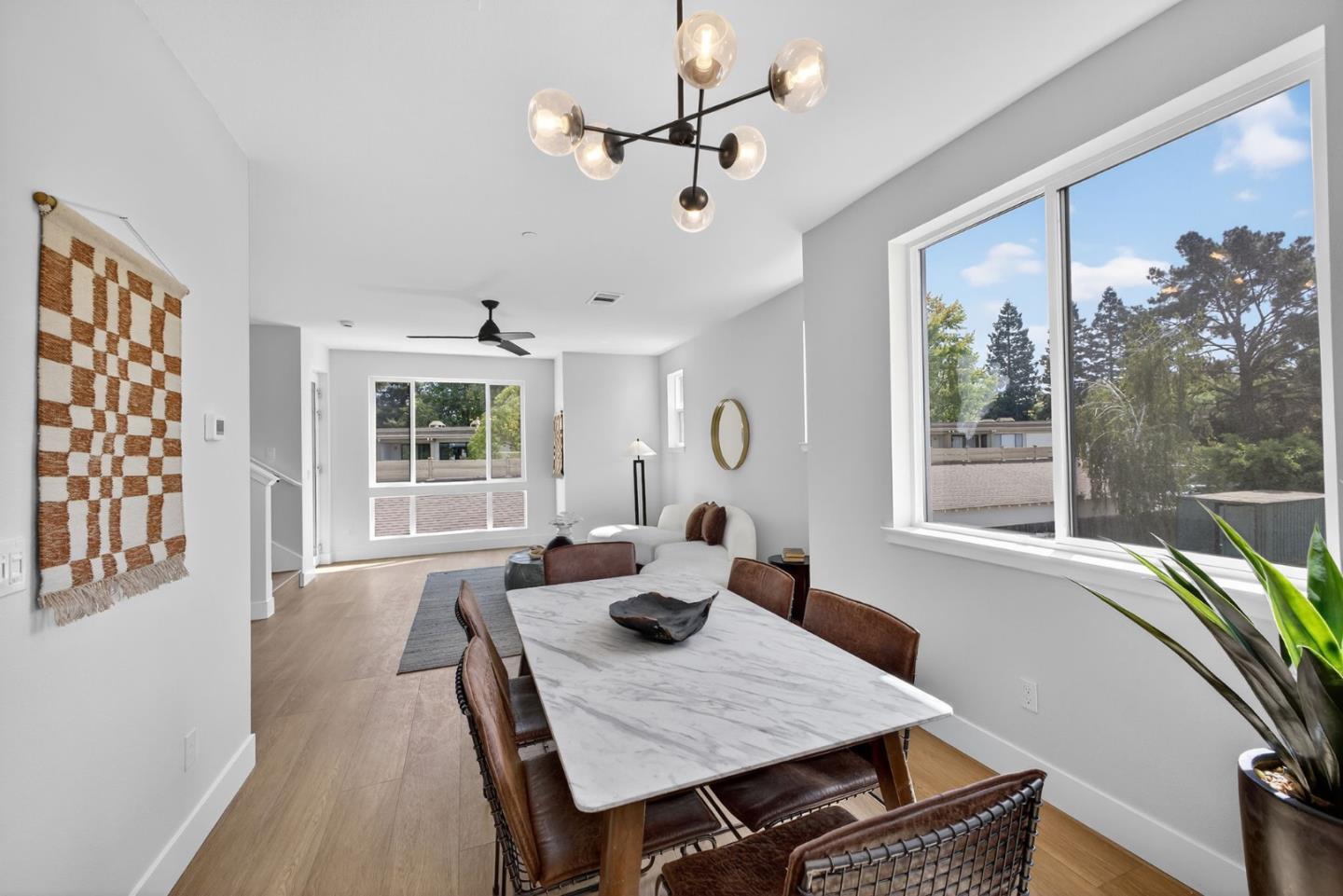 Detail Gallery Image 16 of 52 For 955 Woodside Rd, Redwood City,  CA 94061 - 4 Beds | 2/1 Baths