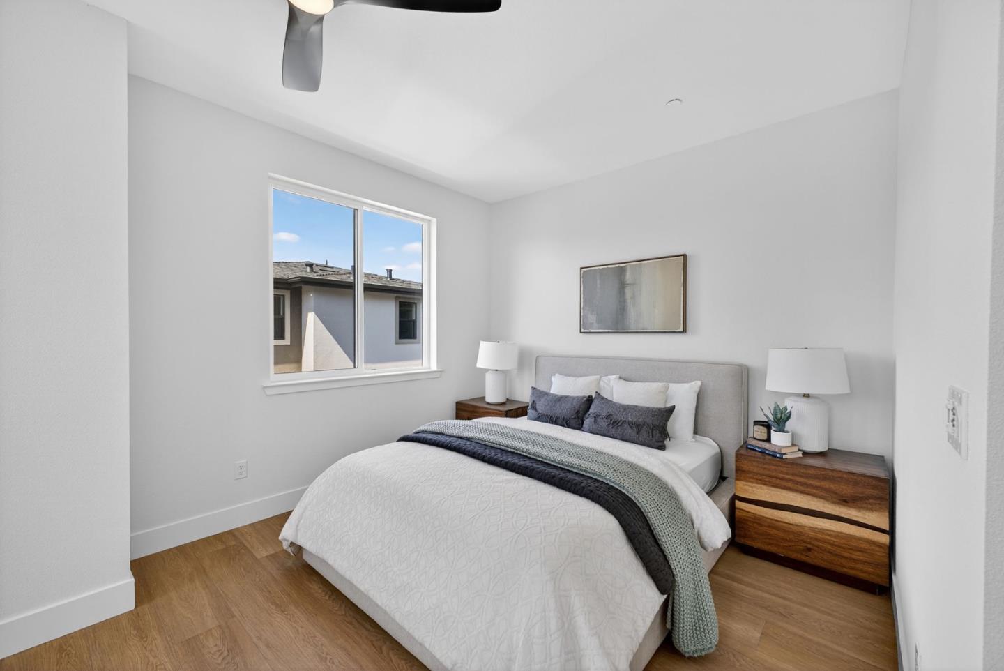 Detail Gallery Image 28 of 52 For 955 Woodside Rd, Redwood City,  CA 94061 - 4 Beds | 2/1 Baths