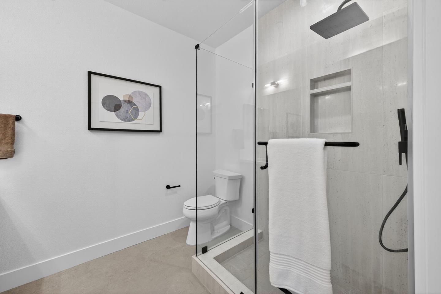 Detail Gallery Image 30 of 52 For 955 Woodside Rd, Redwood City,  CA 94061 - 4 Beds | 2/1 Baths