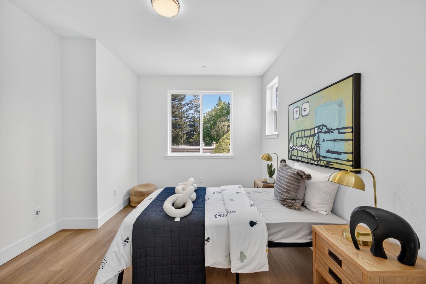 Detail Gallery Image 35 of 52 For 955 Woodside Rd, Redwood City,  CA 94061 - 4 Beds | 2/1 Baths