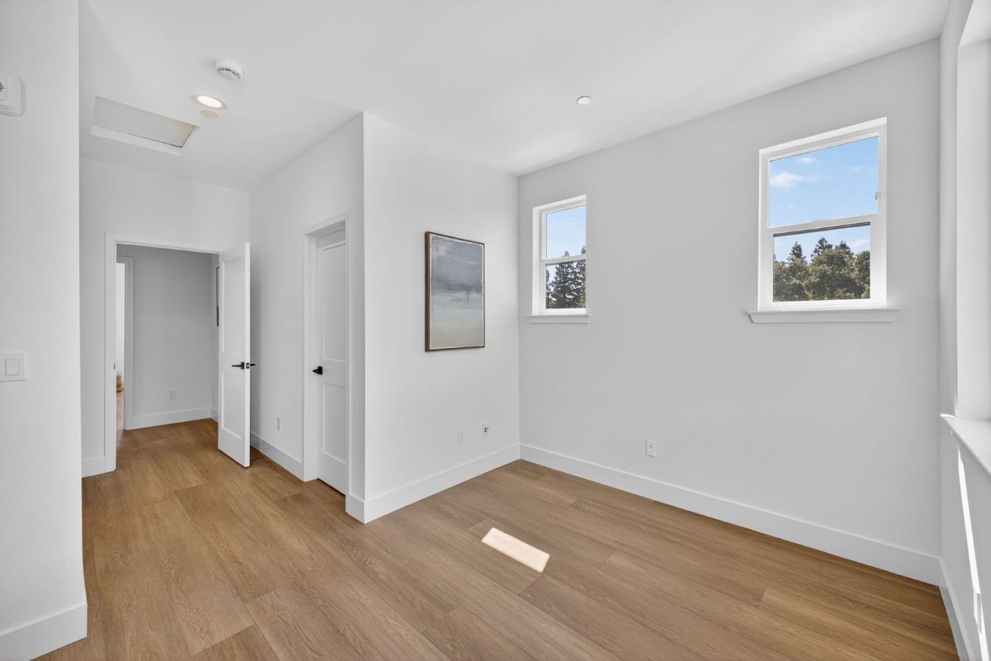 Detail Gallery Image 40 of 52 For 955 Woodside Rd, Redwood City,  CA 94061 - 4 Beds | 2/1 Baths