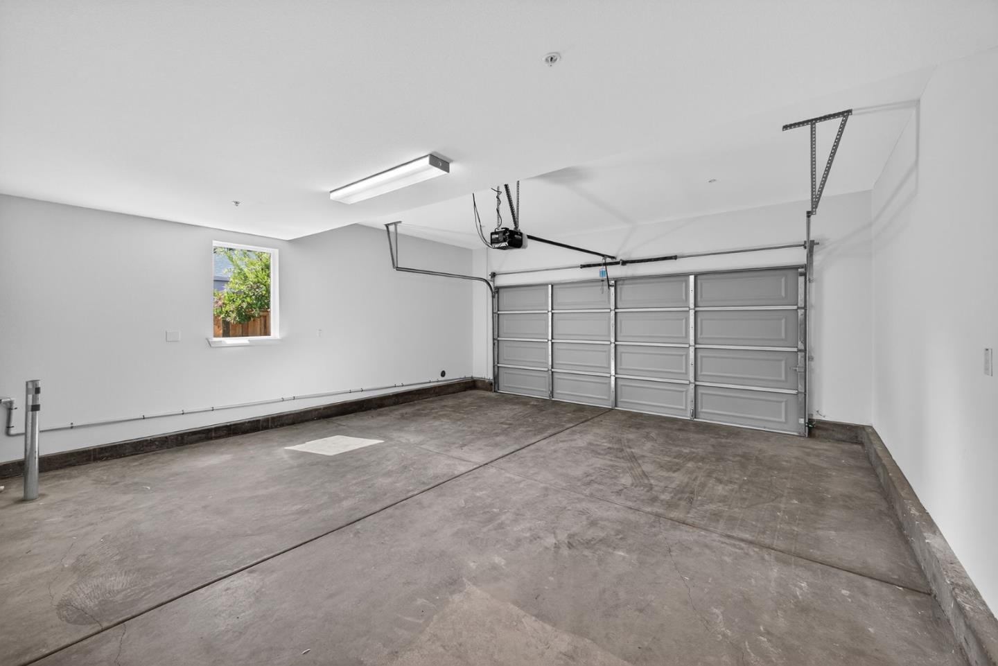 Detail Gallery Image 45 of 52 For 955 Woodside Rd, Redwood City,  CA 94061 - 4 Beds | 2/1 Baths