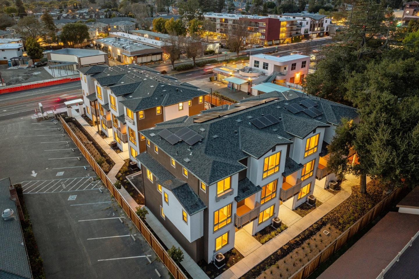 Detail Gallery Image 48 of 52 For 955 Woodside Rd, Redwood City,  CA 94061 - 4 Beds | 2/1 Baths