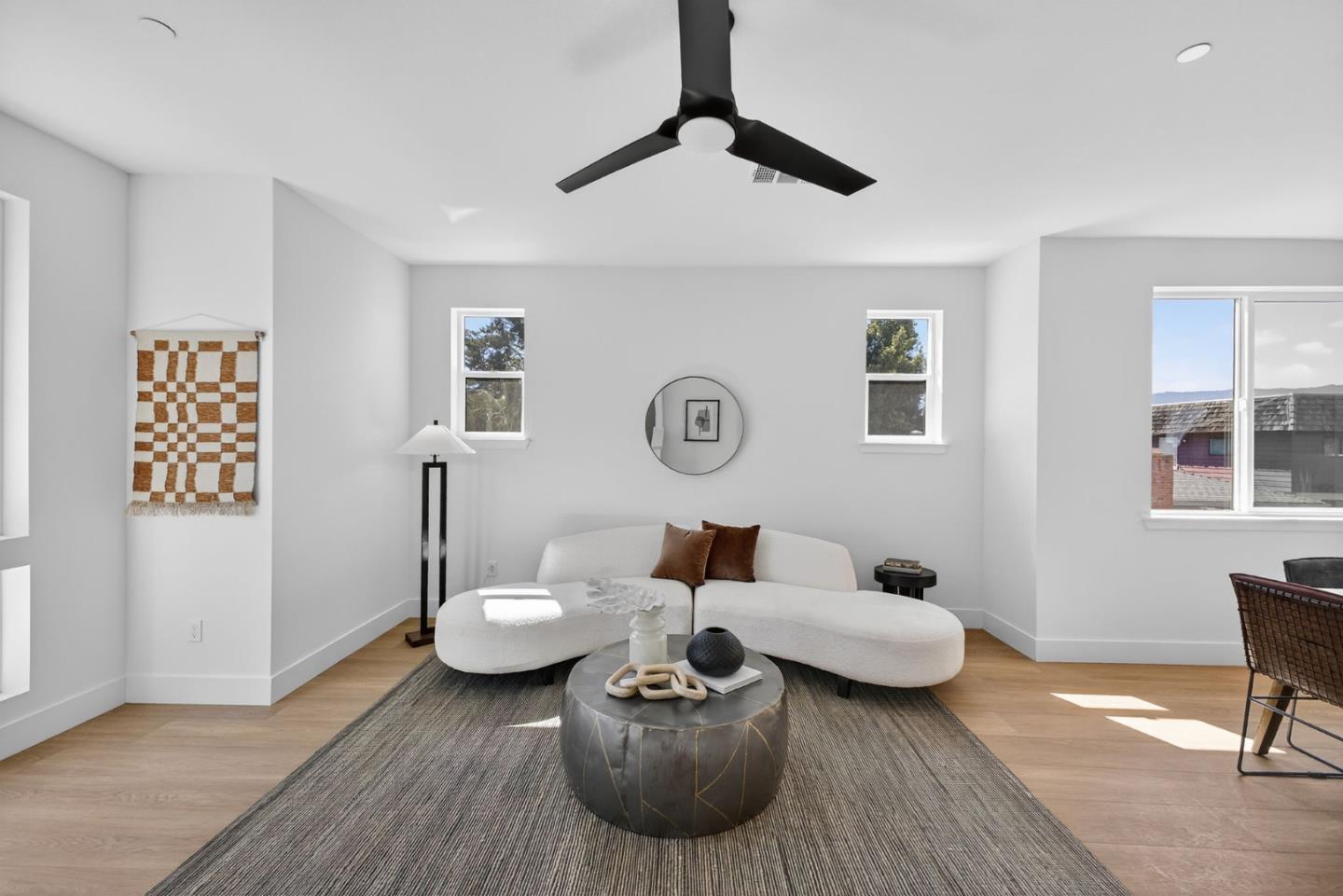 Detail Gallery Image 6 of 52 For 955 Woodside Rd, Redwood City,  CA 94061 - 4 Beds | 2/1 Baths