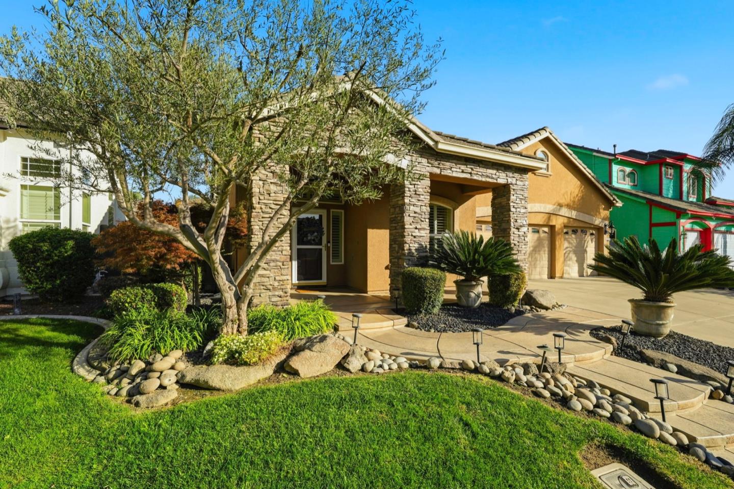 Detail Gallery Image 3 of 37 For 4152 Post Oak Dr, Turlock,  CA 95382 - 4 Beds | 2 Baths