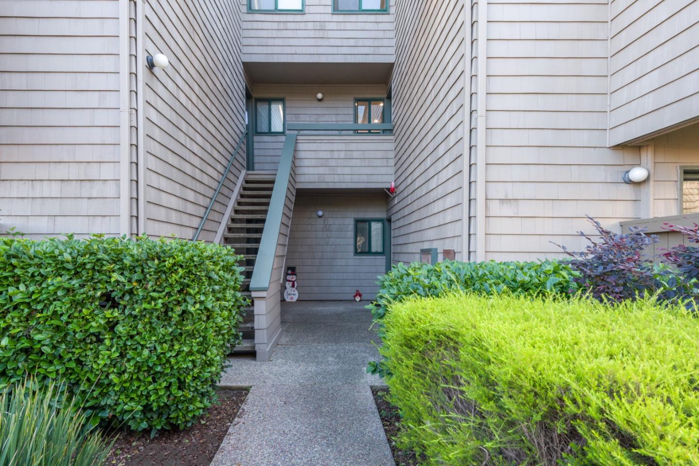 Detail Gallery Image 21 of 35 For 32 Cove Ln, Redwood City,  CA 94065 - 1 Beds | 1 Baths