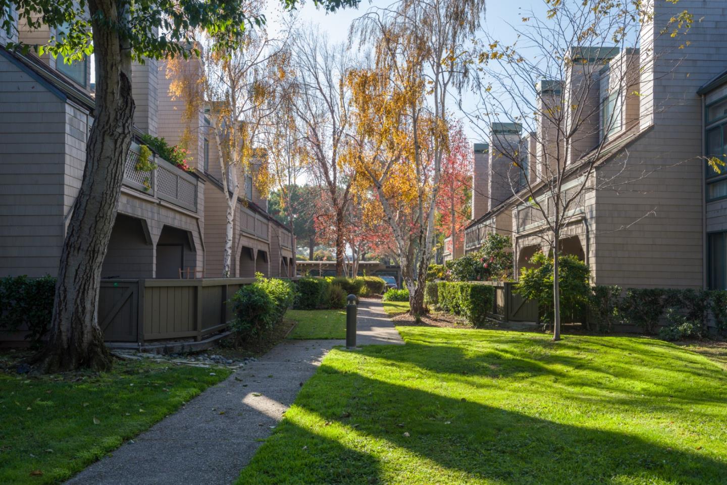 Detail Gallery Image 30 of 35 For 32 Cove Ln, Redwood City,  CA 94065 - 1 Beds | 1 Baths