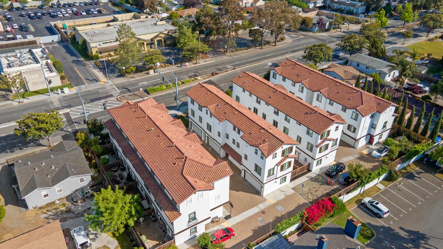 Detail Gallery Image 2 of 37 For 6245 Thornton Ave, Newark,  CA 94560 - 3 Beds | 3 Baths