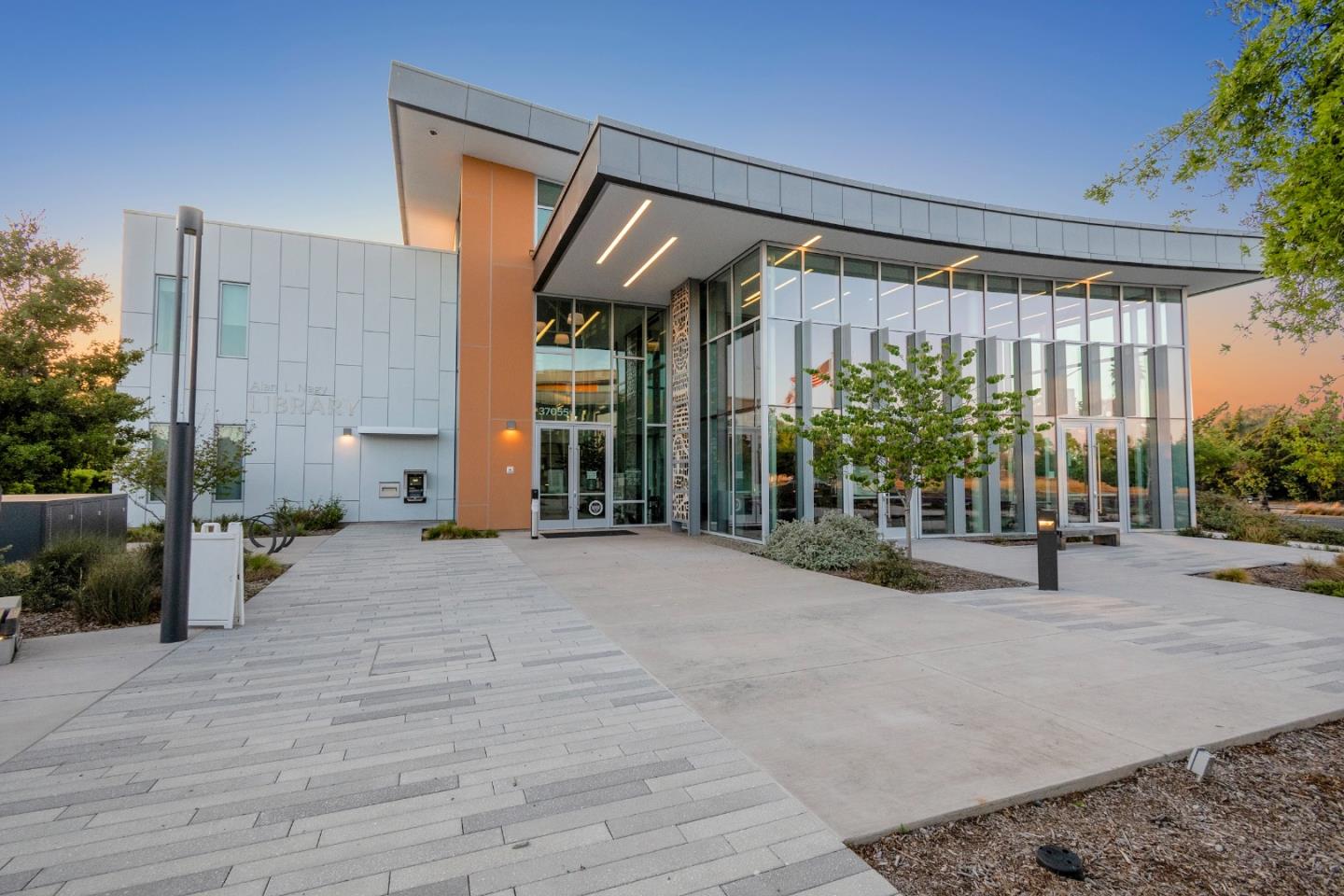 Detail Gallery Image 34 of 37 For 6245 Thornton Ave, Newark,  CA 94560 - 3 Beds | 3 Baths