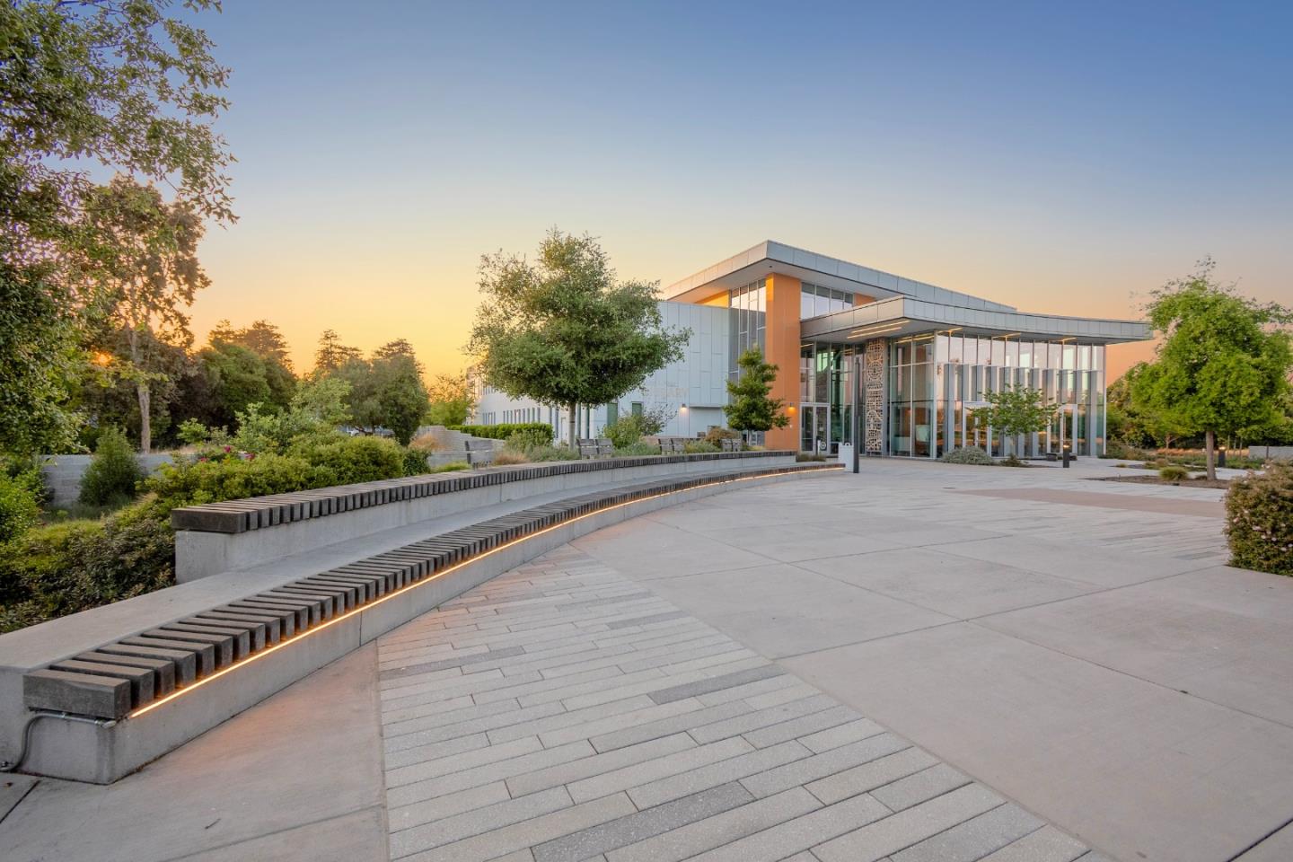 Detail Gallery Image 35 of 37 For 6245 Thornton Ave, Newark,  CA 94560 - 3 Beds | 3 Baths