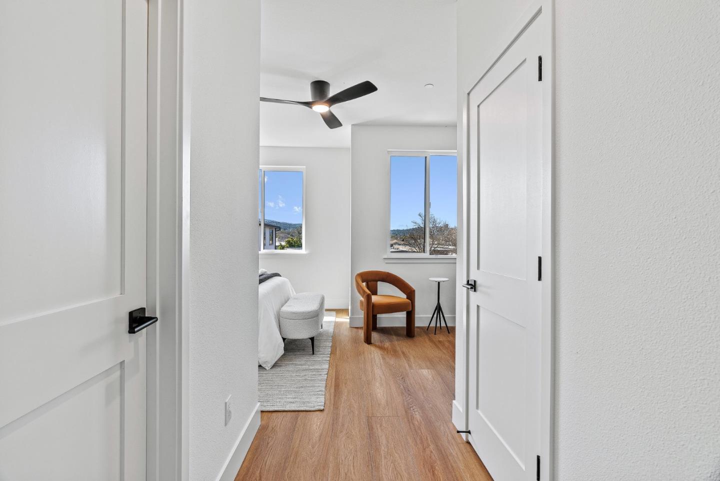 Detail Gallery Image 25 of 29 For 943 Woodside Rd, Redwood City,  CA 94061 - 4 Beds | 3/1 Baths