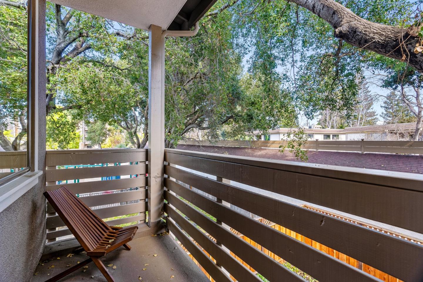 Detail Gallery Image 8 of 29 For 943 Woodside Rd, Redwood City,  CA 94061 - 4 Beds | 3/1 Baths