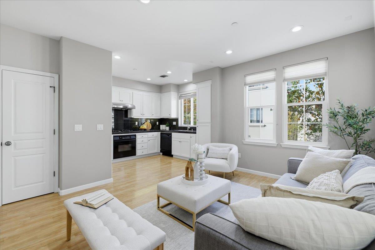 Detail Gallery Image 7 of 28 For 4026 Fitzpatrick Way, Santa Clara,  CA 95054 - 3 Beds | 2 Baths