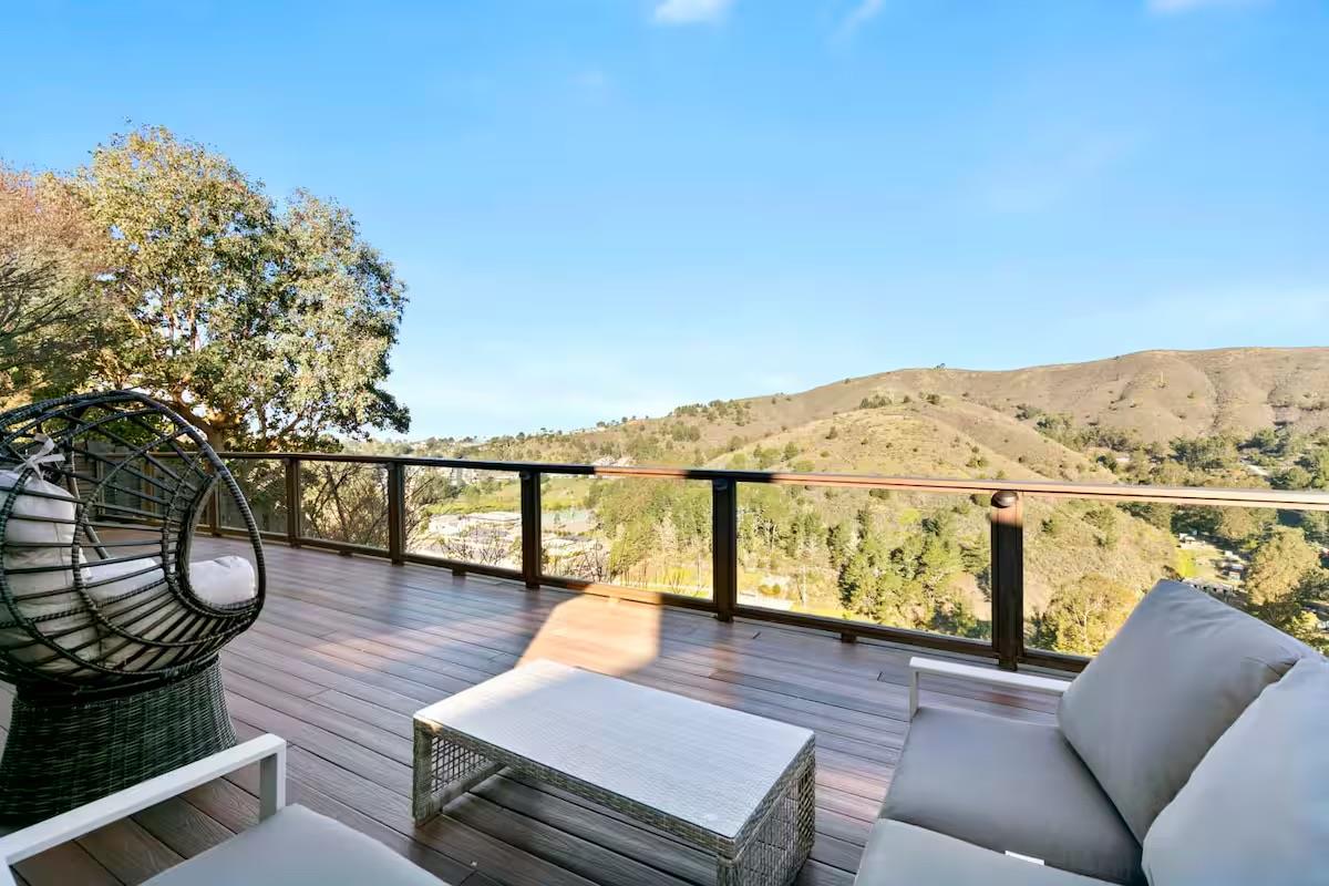 Detail Gallery Image 17 of 33 For 63 Kathleen Ct, Pacifica,  CA 94044 - 4 Beds | 3/1 Baths