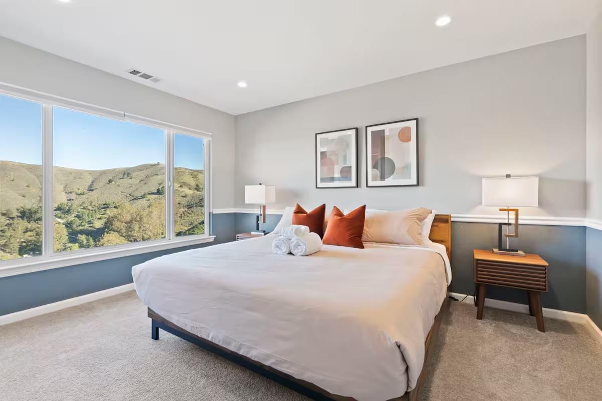 Detail Gallery Image 18 of 33 For 63 Kathleen Ct, Pacifica,  CA 94044 - 4 Beds | 3/1 Baths