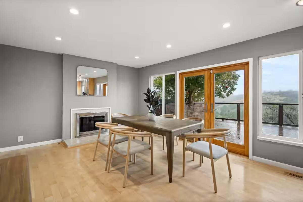 Detail Gallery Image 3 of 33 For 63 Kathleen Ct, Pacifica,  CA 94044 - 4 Beds | 3/1 Baths