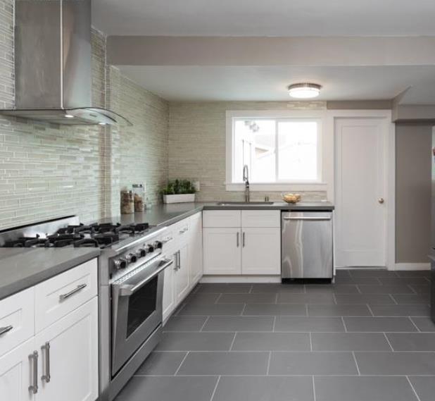 Detail Gallery Image 3 of 11 For 1557 79th Ave, Oakland,  CA 94621 - 3 Beds | 1 Baths