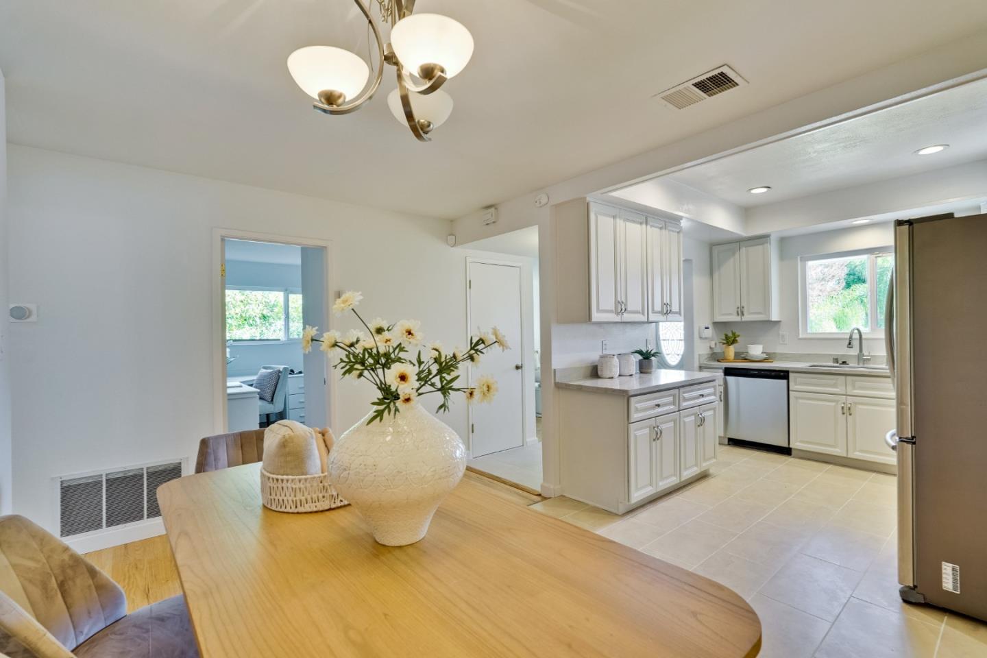 Detail Gallery Image 13 of 69 For 3113 Hostetter Rd, San Jose,  CA 95132 - 4 Beds | 2 Baths