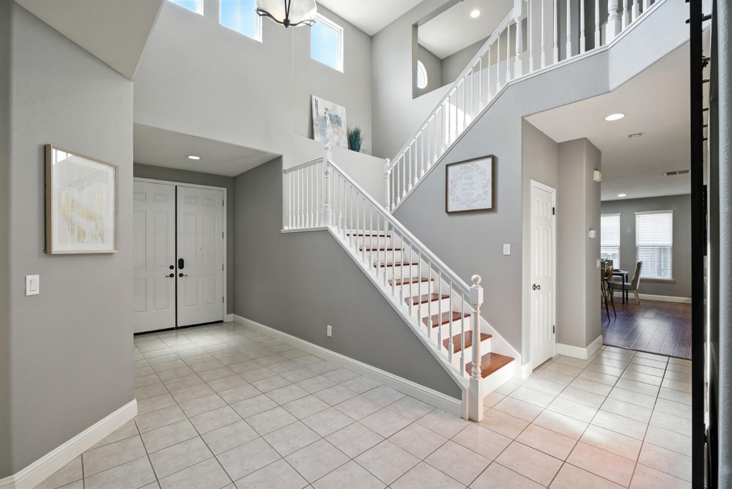 Detail Gallery Image 5 of 44 For 4276 Oakridge Dr, Tracy,  CA 95377 - 4 Beds | 3 Baths