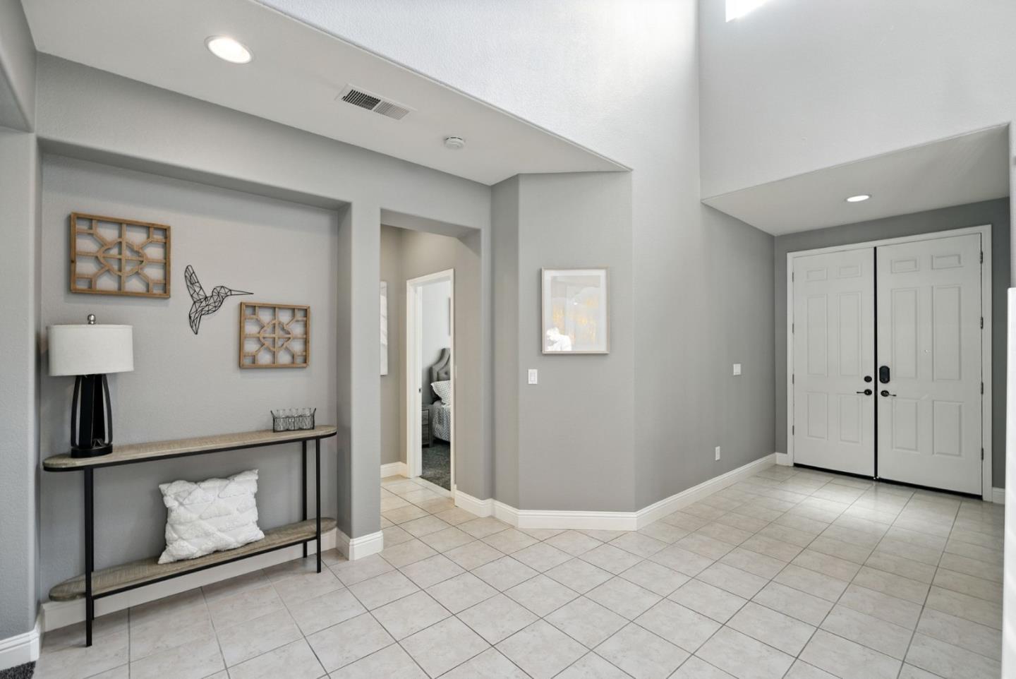 Detail Gallery Image 8 of 44 For 4276 Oakridge Dr, Tracy,  CA 95377 - 4 Beds | 3 Baths