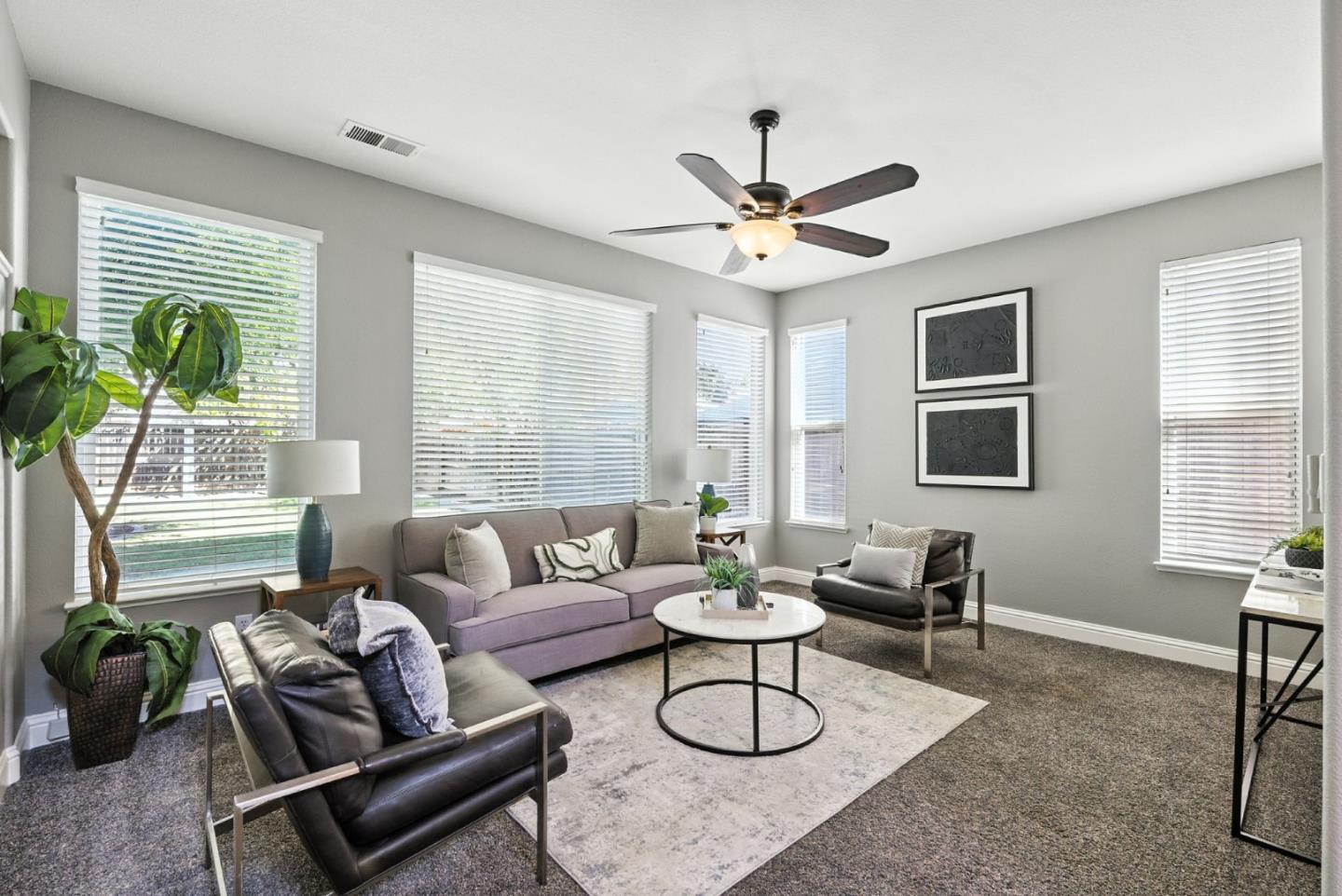 Detail Gallery Image 9 of 44 For 4276 Oakridge Dr, Tracy,  CA 95377 - 4 Beds | 3 Baths