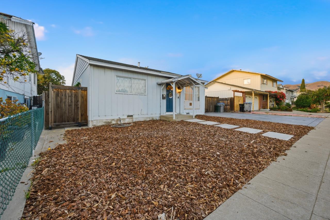 Detail Gallery Image 15 of 15 For 2987 Patt Ave, San Jose,  CA 95133 - 3 Beds | 1 Baths