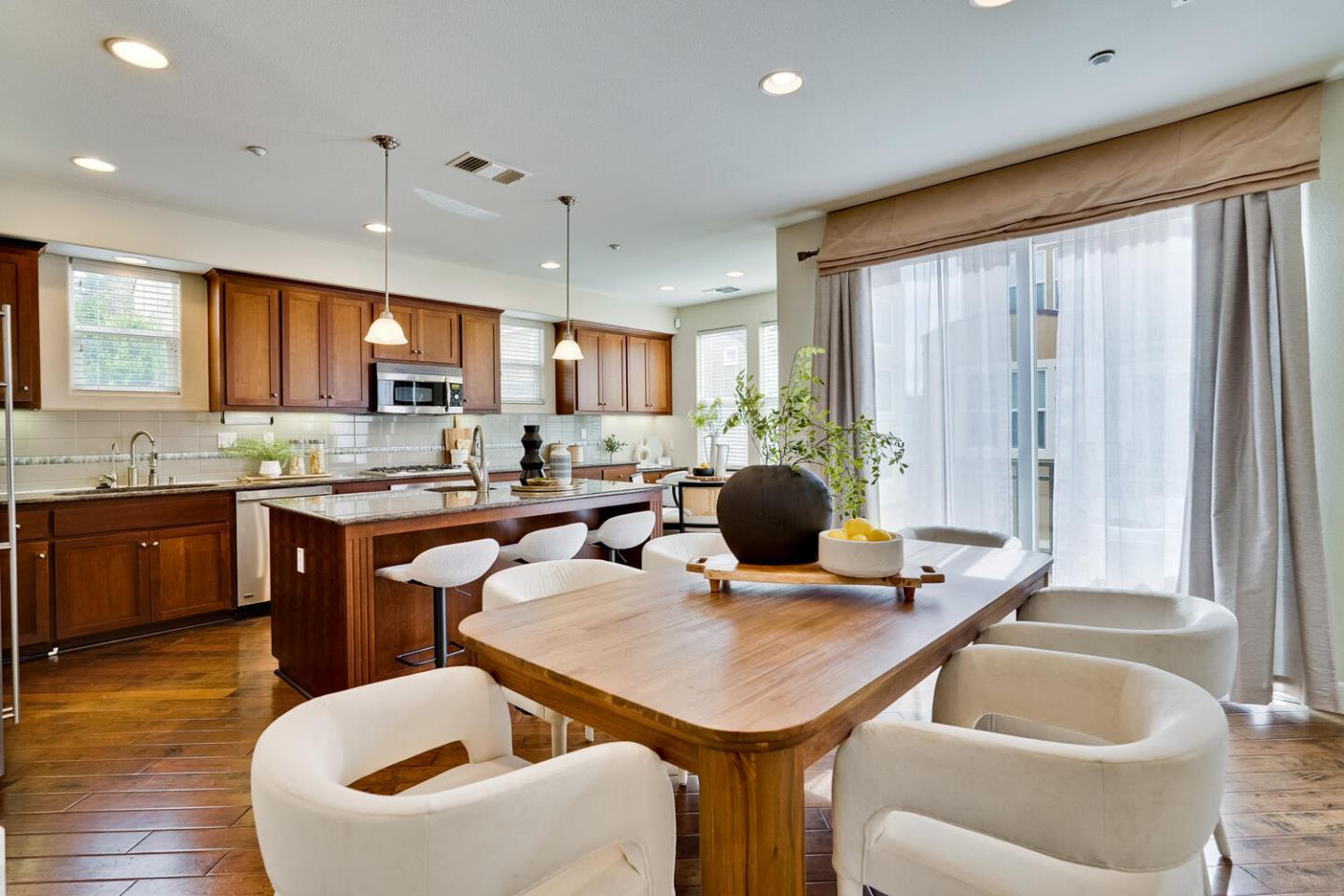 Detail Gallery Image 16 of 75 For 3541 Stout Pl, Santa Clara,  CA 95051 - 3 Beds | 3/1 Baths