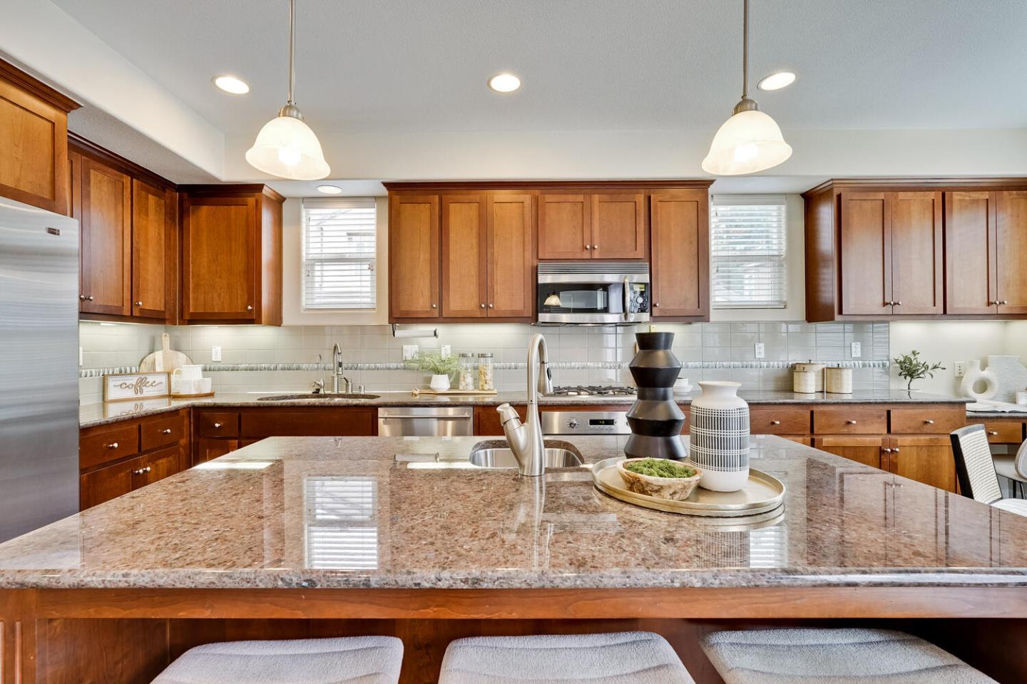 Detail Gallery Image 21 of 75 For 3541 Stout Pl, Santa Clara,  CA 95051 - 3 Beds | 3/1 Baths