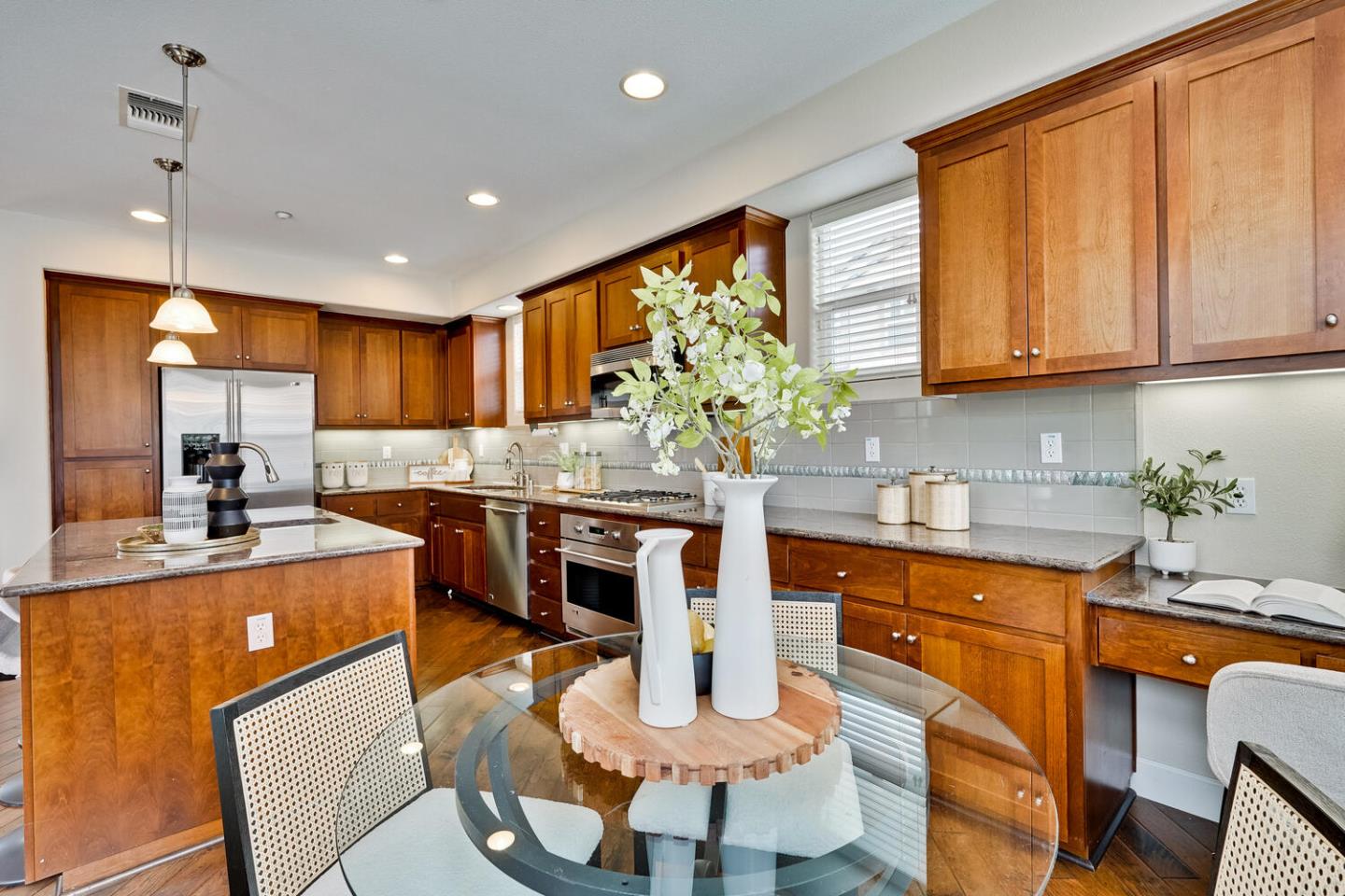 Detail Gallery Image 24 of 75 For 3541 Stout Pl, Santa Clara,  CA 95051 - 3 Beds | 3/1 Baths