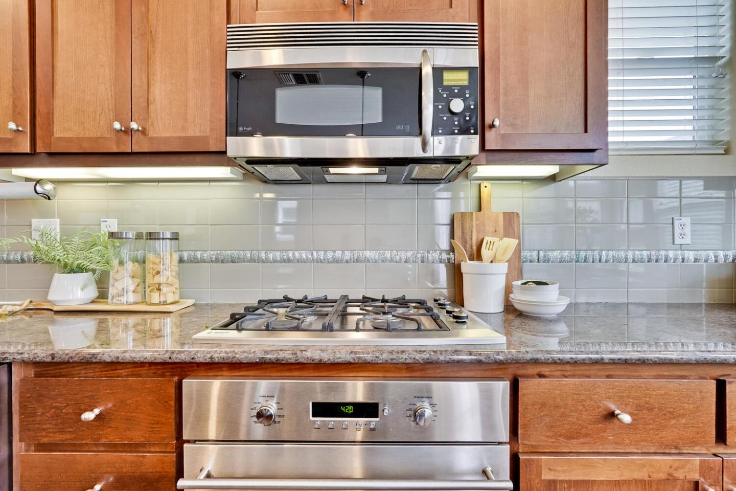 Detail Gallery Image 30 of 75 For 3541 Stout Pl, Santa Clara,  CA 95051 - 3 Beds | 3/1 Baths