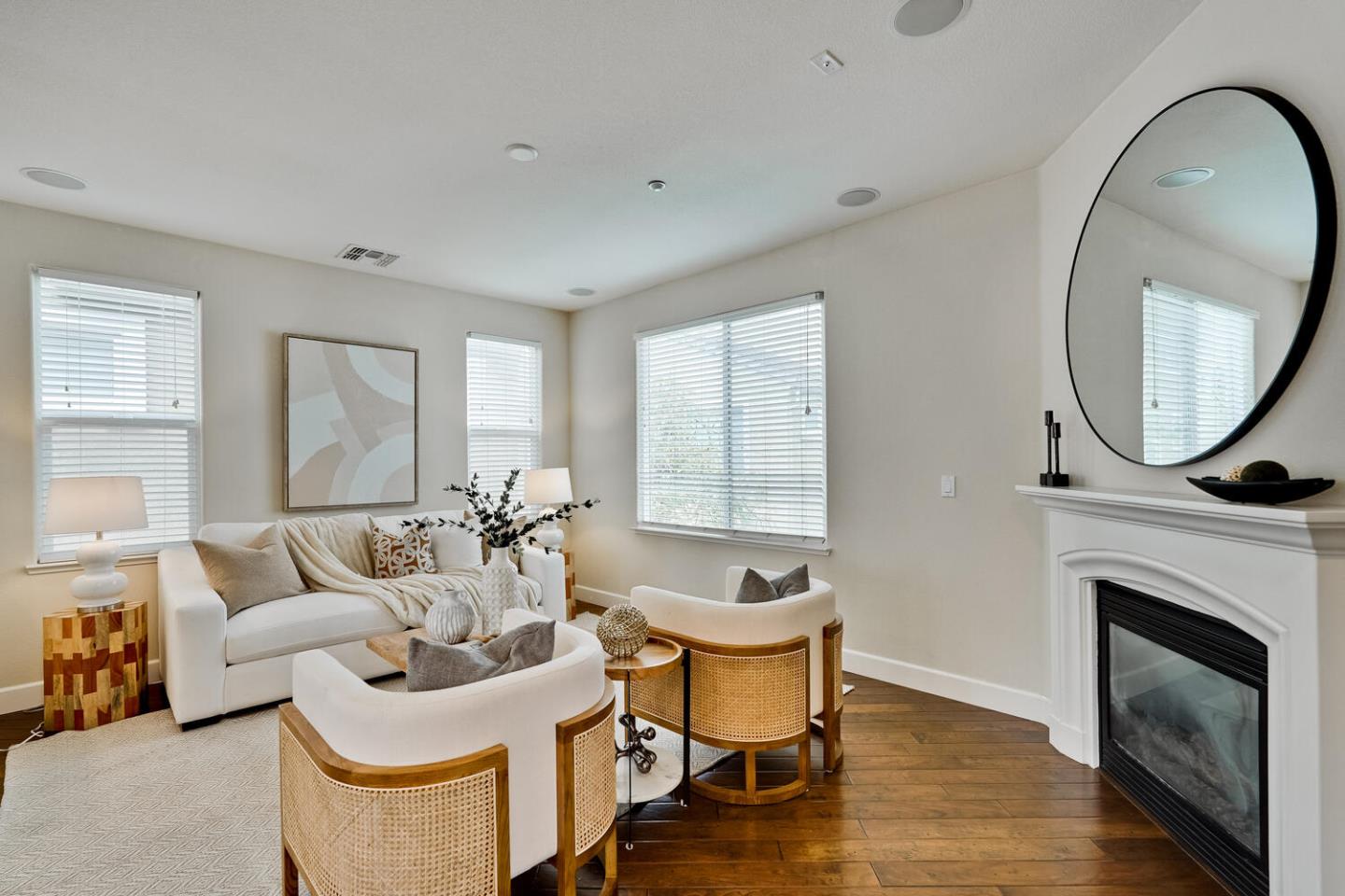 Detail Gallery Image 9 of 75 For 3541 Stout Pl, Santa Clara,  CA 95051 - 3 Beds | 3/1 Baths