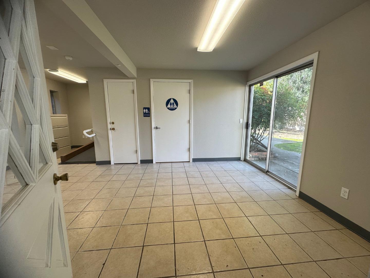 Detail Gallery Image 5 of 23 For 2716 Coloma St #C,  Placerville,  CA 95667 - – Beds | – Baths