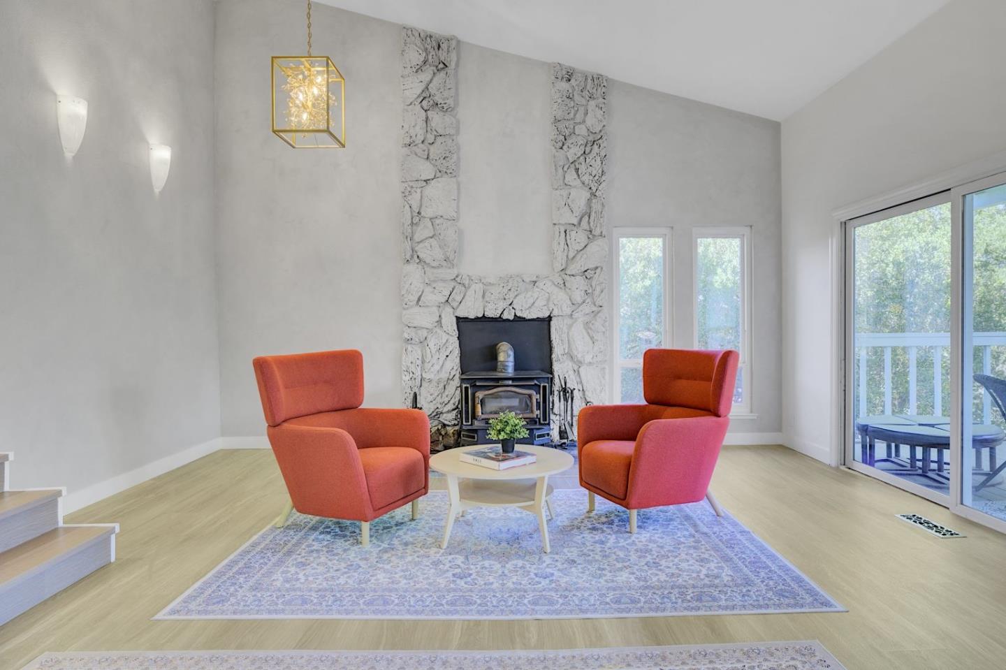 Detail Gallery Image 5 of 55 For 17411 Holiday Dr, Morgan Hill,  CA 95037 - 4 Beds | 2/1 Baths