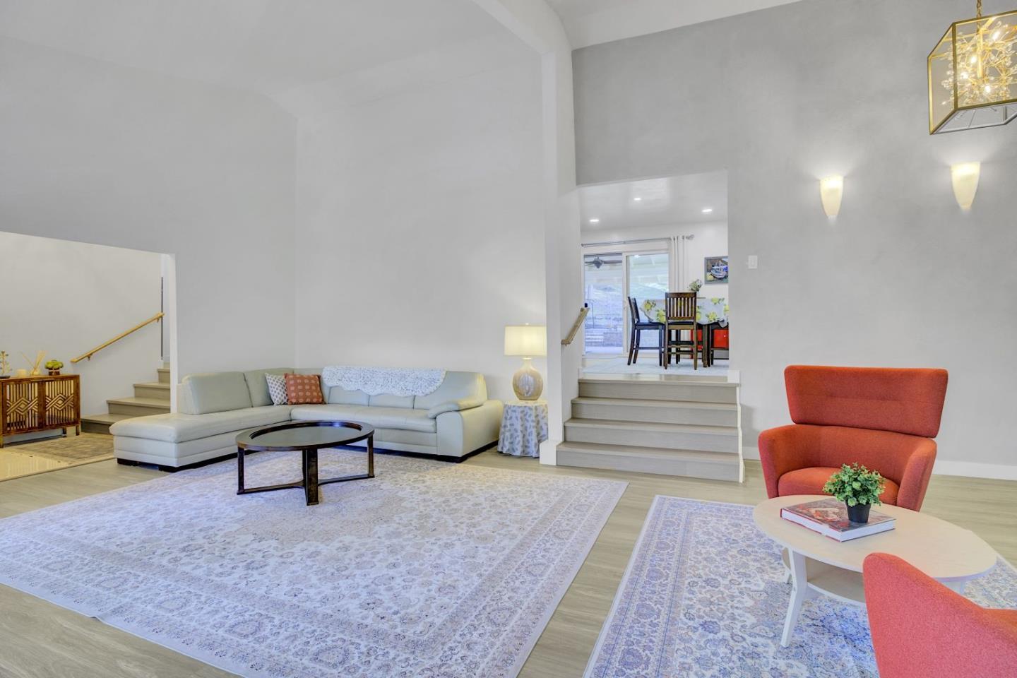 Detail Gallery Image 7 of 55 For 17411 Holiday Dr, Morgan Hill,  CA 95037 - 4 Beds | 2/1 Baths