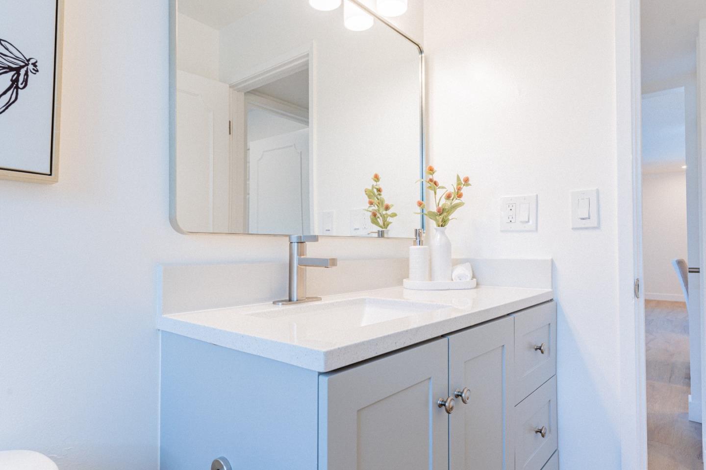 Detail Gallery Image 25 of 39 For 1945 Mount Vernon Ct #14,  Mountain View,  CA 94040 - 2 Beds | 2 Baths