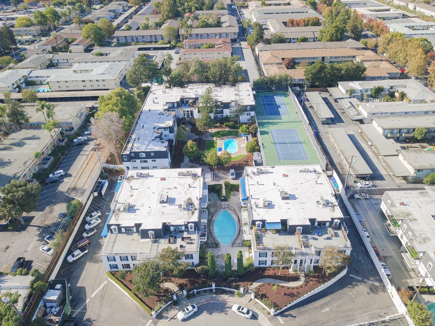 Detail Gallery Image 36 of 39 For 1945 Mount Vernon Ct #14,  Mountain View,  CA 94040 - 2 Beds | 2 Baths