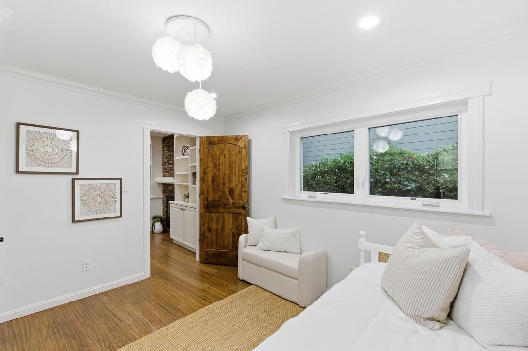 Detail Gallery Image 16 of 40 For 2250 Carmelita Dr, San Carlos,  CA 94070 - 4 Beds | 3 Baths