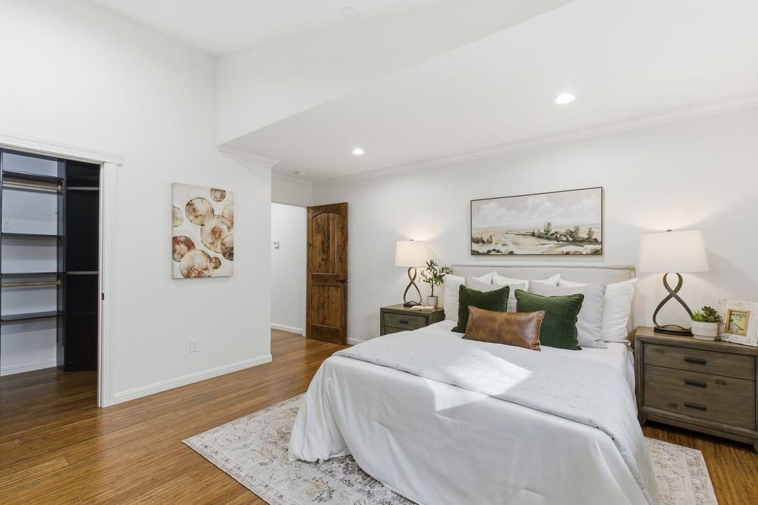 Detail Gallery Image 17 of 40 For 2250 Carmelita Dr, San Carlos,  CA 94070 - 4 Beds | 3 Baths