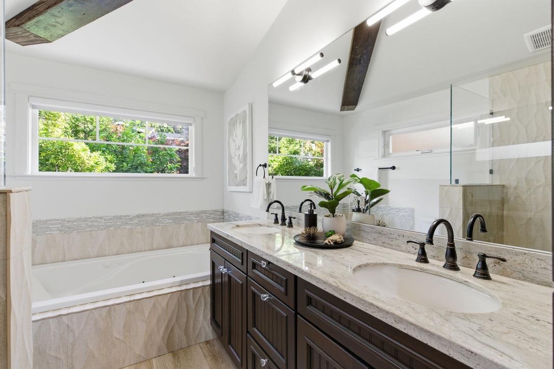 Detail Gallery Image 19 of 40 For 2250 Carmelita Dr, San Carlos,  CA 94070 - 4 Beds | 3 Baths