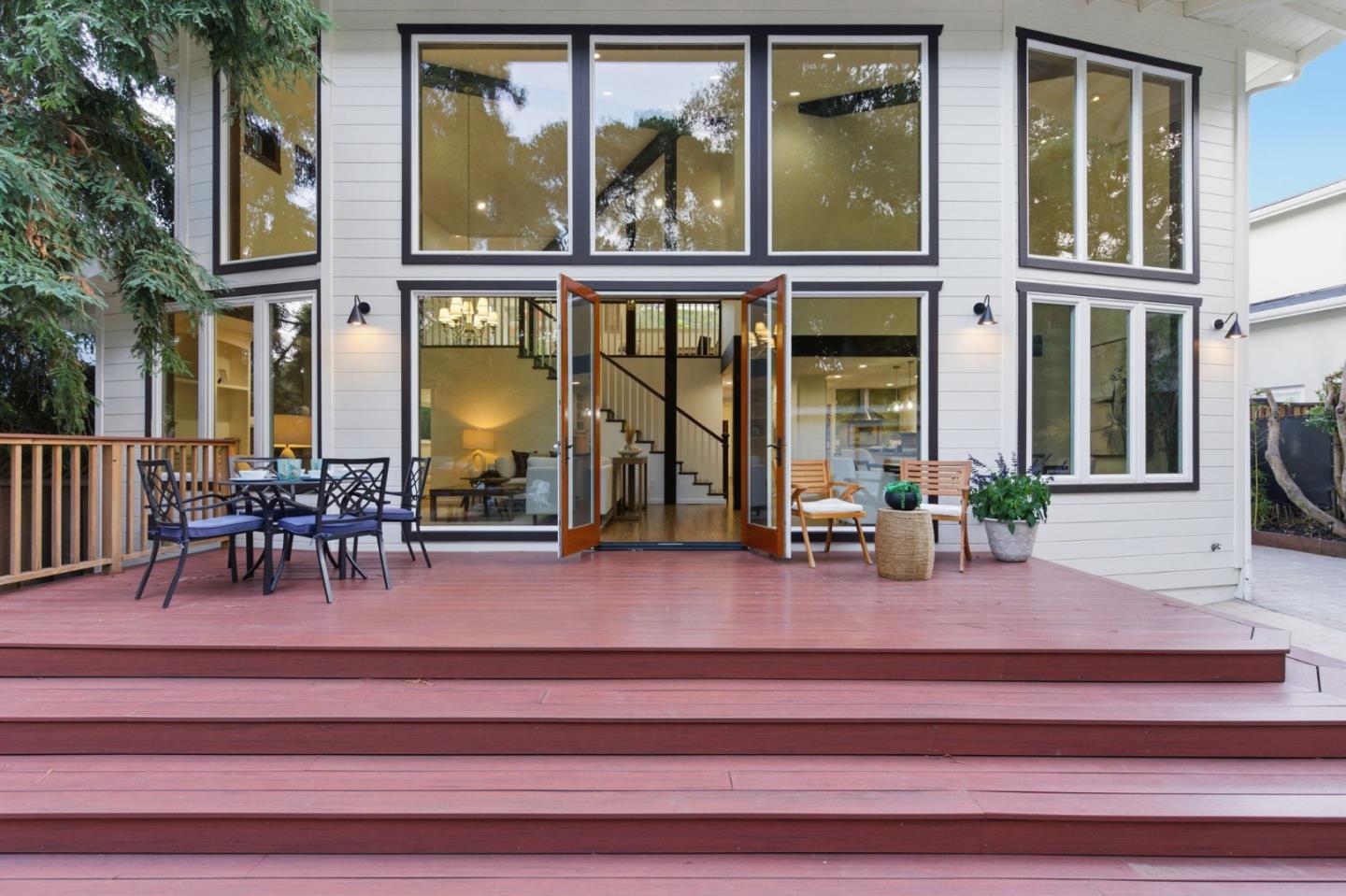 Detail Gallery Image 32 of 40 For 2250 Carmelita Dr, San Carlos,  CA 94070 - 4 Beds | 3 Baths